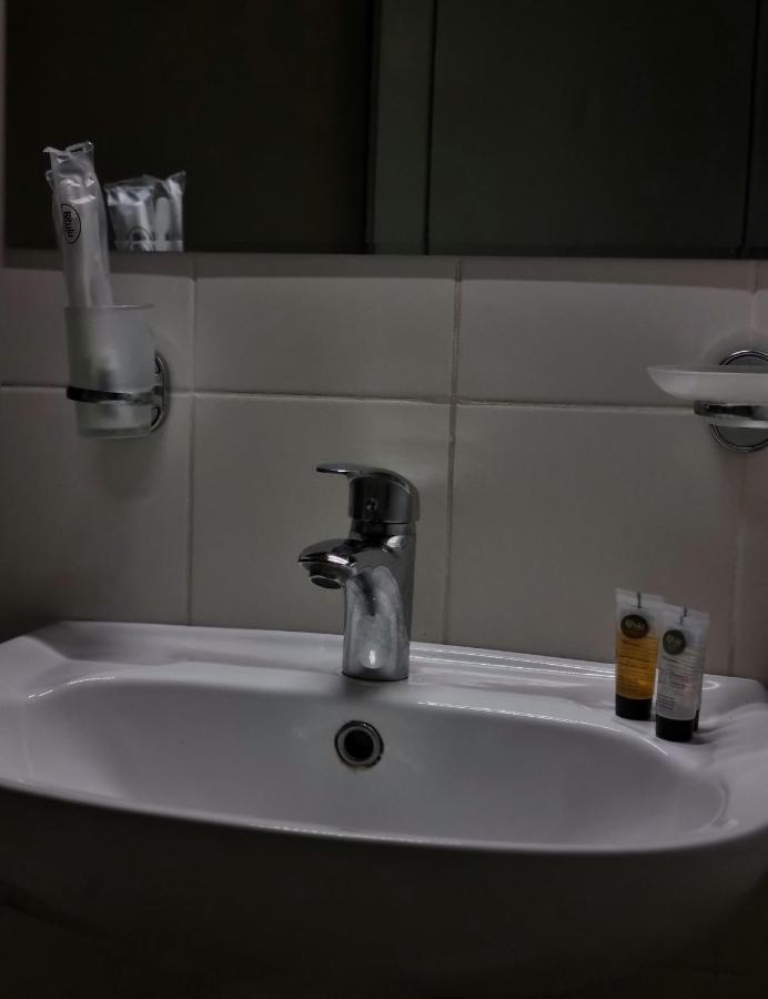 Rail Hotel Tbilisi Buitenkant foto
