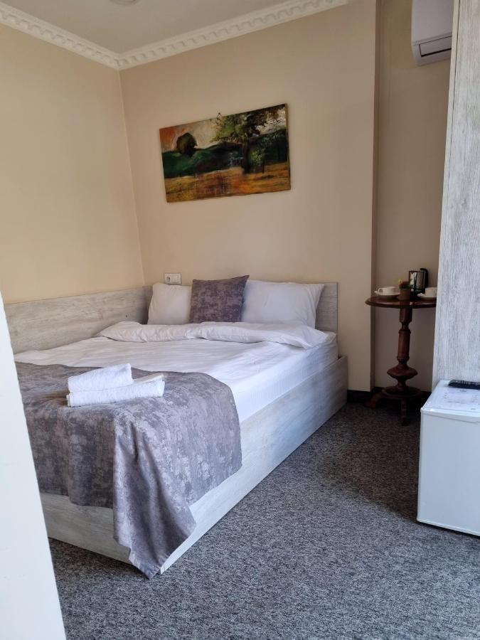 Rail Hotel Tbilisi Buitenkant foto