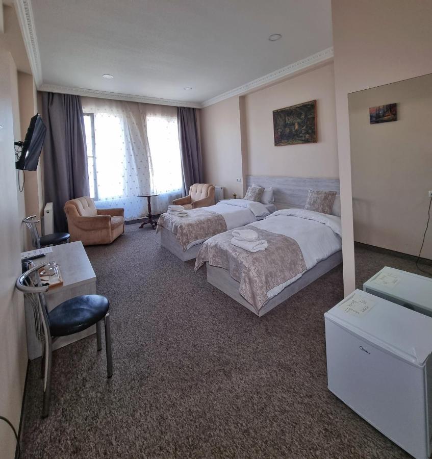 Rail Hotel Tbilisi Buitenkant foto