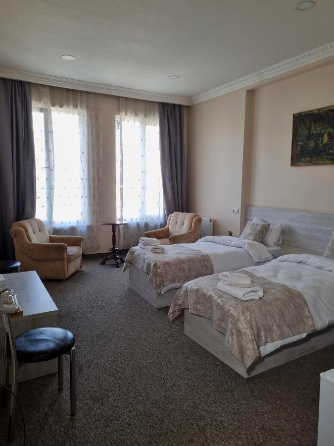 Rail Hotel Tbilisi Buitenkant foto